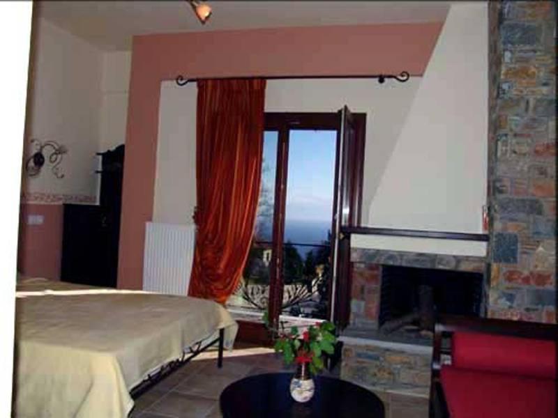 Hotel Erotas Agios Dimitrios Quarto foto