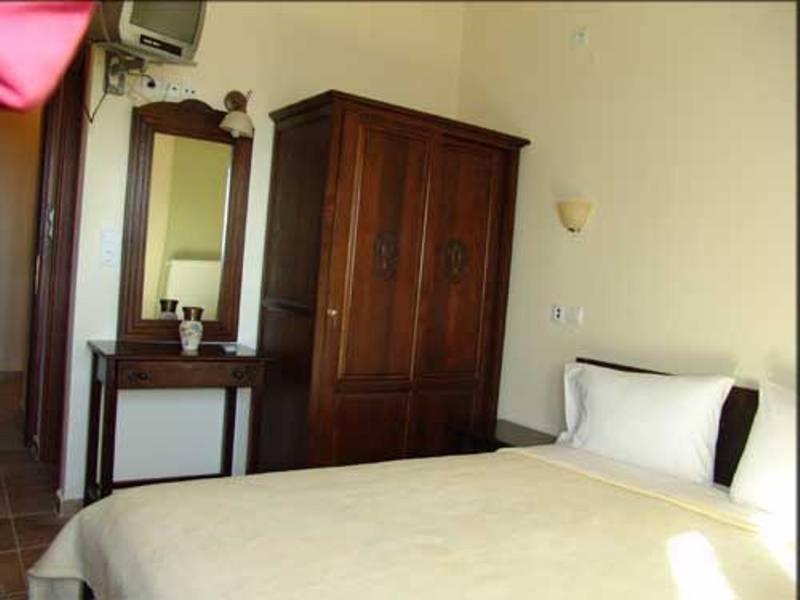 Hotel Erotas Agios Dimitrios Quarto foto